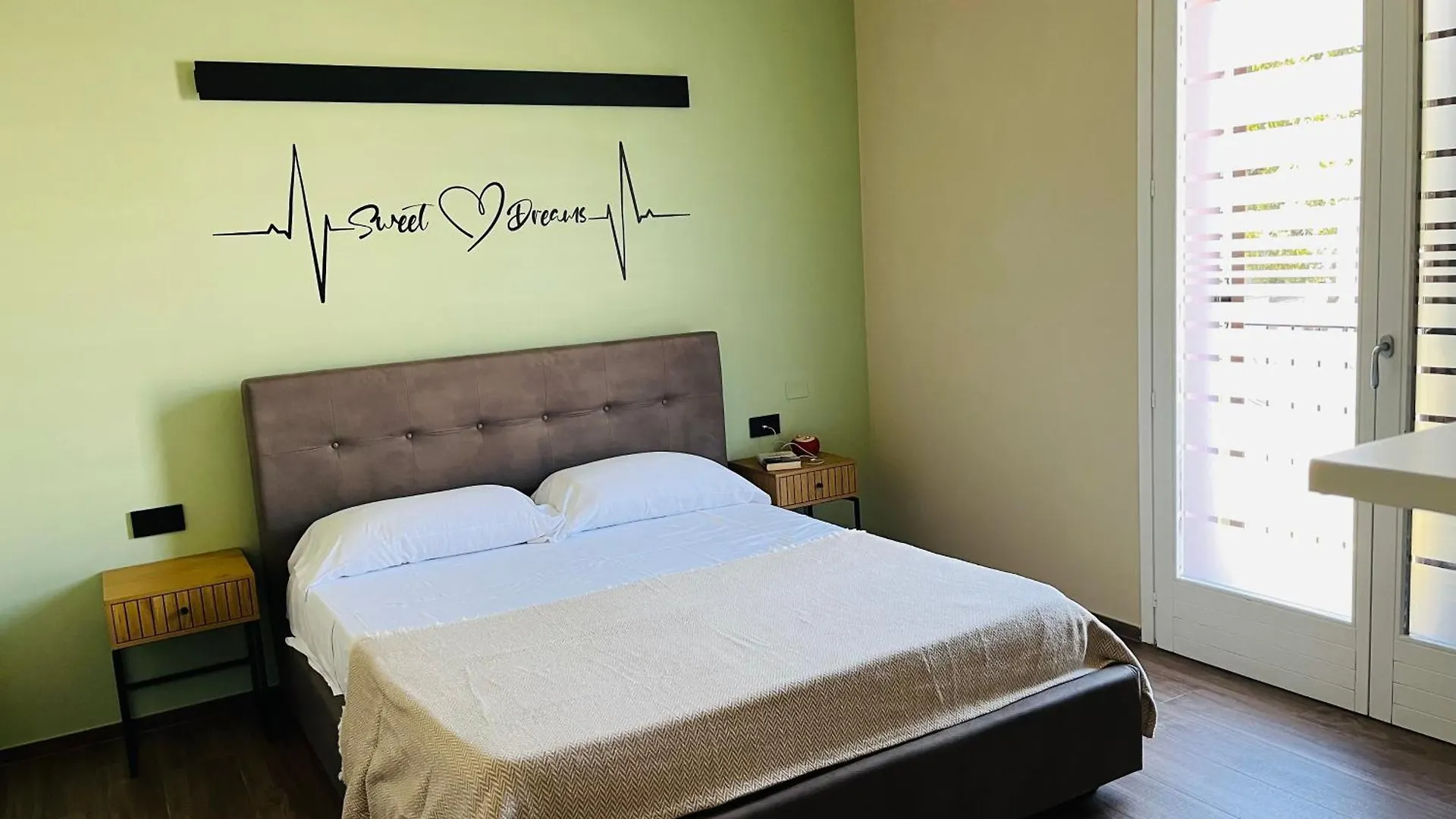 Al Cascinale Peschiera Del Garda Apartment Italy