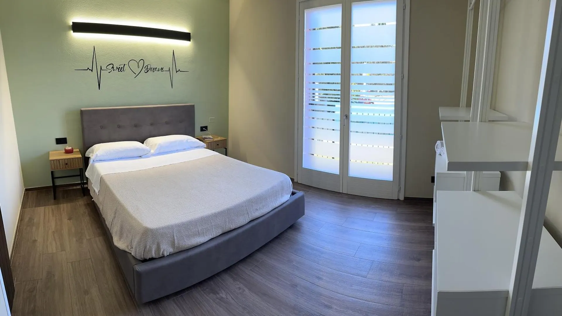 Al Cascinale Peschiera Del Garda Apartment